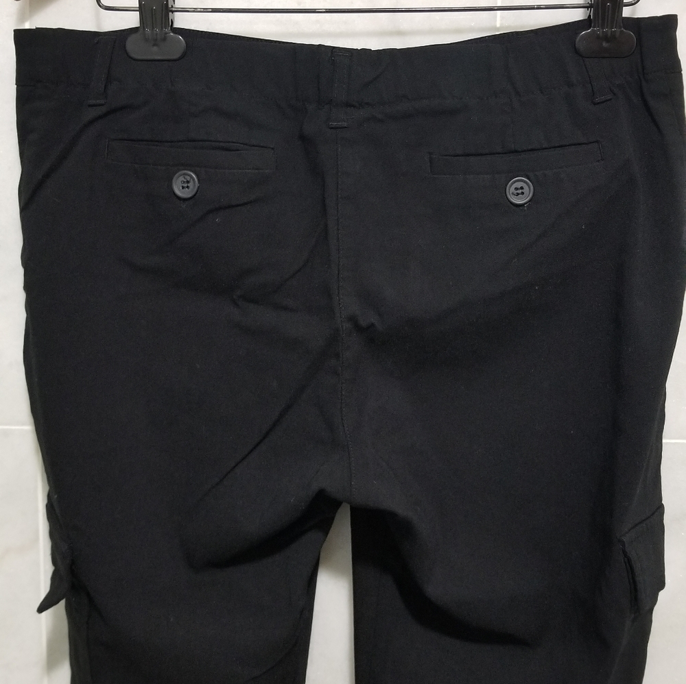 Motherhood Black Cargo Rolled Hem Capris Small - Picture 9 of 14